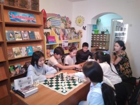 Шаршы тақта тартысы