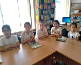 Бүркіт- киелі құс.