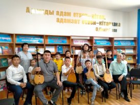 Сырдың сұңқар ақыны.