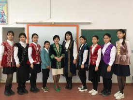 Анама әдемі сый табақ