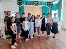 Париж аспанын әнге бөлеген – Әміре