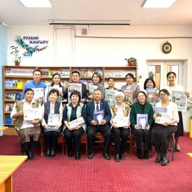 Ақпарат  айдыныдағы қос басылым