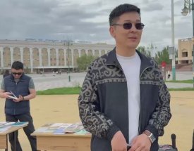 Кітапхана еріктілер алаңы